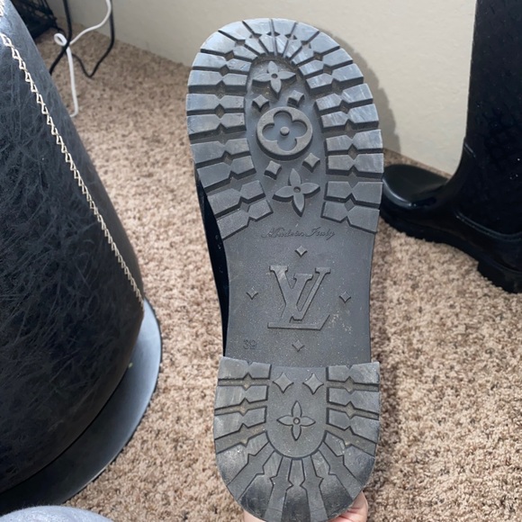 Louis Vuitton Rain Boots size 39 - Picture 6 of 10